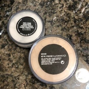 Mac Cosmetics-Finishing & Loose Blot Powder